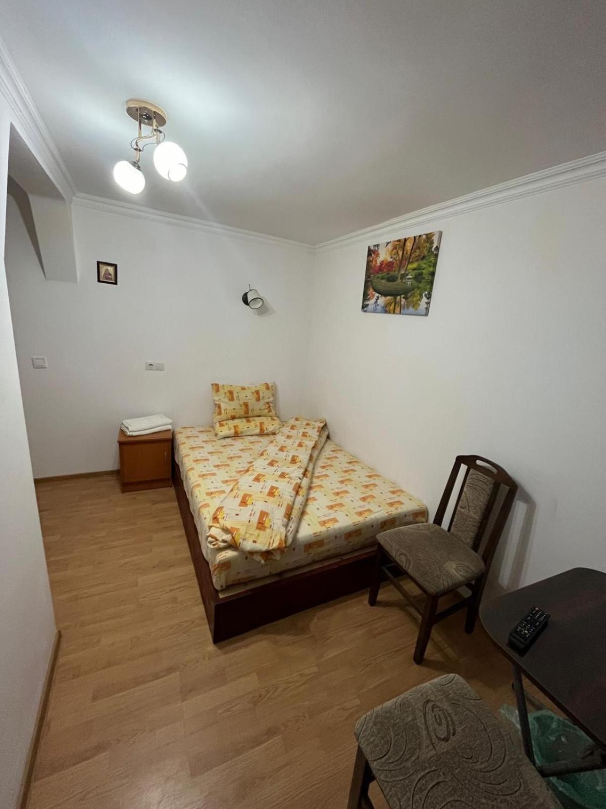 Готель Casa Dina Беїле-Херкулане Екстер'єр фото